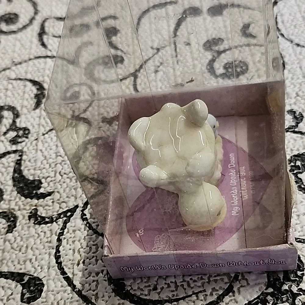 1999 Precious Moments Minature